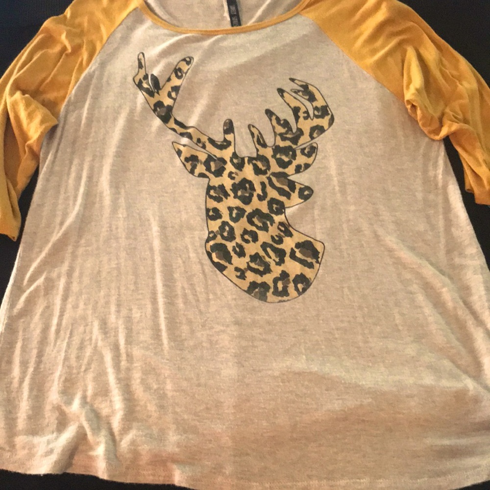 Women’s cute top sz. 2X